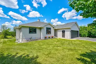 95 Sunwood Valley Ln, River Falls, WI 54022 - Photo 1