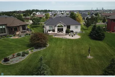 4703 Woodhaven Street S, Fargo, ND 58104 - Photo 54