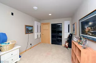 4703 Woodhaven St S, Fargo, ND 58104 - Photo 46