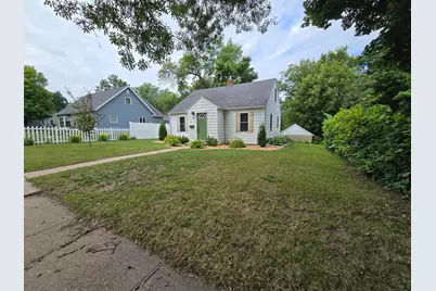 818 Kenwood Street, Alexandria, MN 56308 - Photo 1