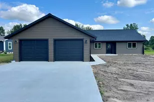 411 Russ Parta Dr, New York Mills, MN 56567 - Photo 2