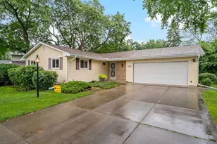 6333 Birchwood Rd, Woodbury, MN 55125 - Photo 1