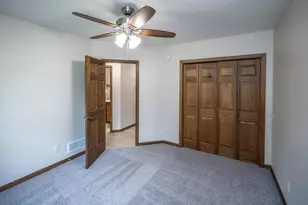 2220 Greenfield Dr E, Northfield, MN 55057 - Photo 32