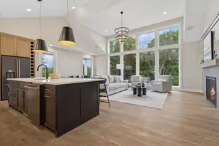 2850 Victoria St N, Roseville, MN 55113 - Photo 4