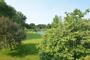 6840 Thames Rd, Woodbury, MN 55125 - Photo 34