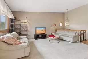 6840 Thames Rd, Woodbury, MN 55125 - Photo 6