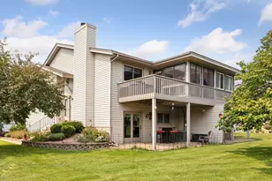 6840 Thames Rd, Woodbury, MN 55125 - Photo 2