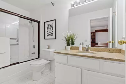 168 E 6th Street E #3004, Saint Paul, MN 55101 - Photo 18