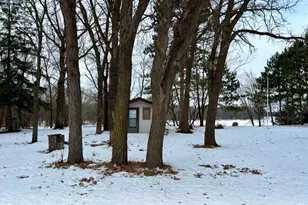 18606 Riverwood Dr, Little Falls, MN 56345 - Photo 2