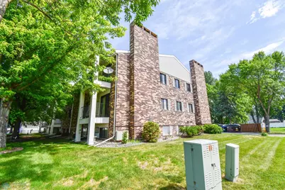 311 Prairiewood Circle S #202, Fargo,  58103 - Photo 1