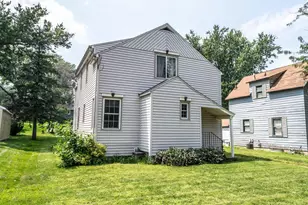 252 Larch Ave, Owatonna, MN 55060 - Photo 1