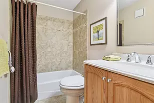 7250 Lewis Ridge Pkwy, Edina, MN 55439 - Photo 18