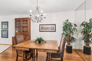 7250 Lewis Ridge Pkwy, Edina, MN 55439 - Photo 6