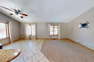 2210 9th Ave SE, Willmar, MN 56201 - Photo 14