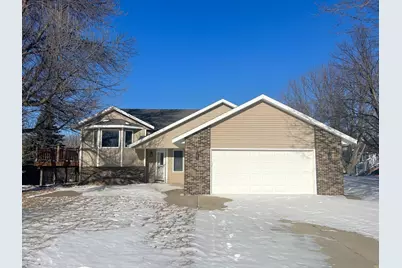 2210 9th Avenue SE, Willmar, MN 56201 - Photo 1