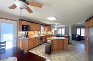 2210 9th Ave SE, Willmar, MN 56201 - Photo 16