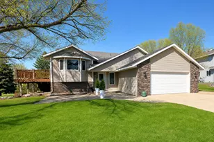 2210 9th Ave SE, Willmar, MN 56201 - Photo 2