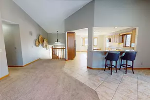 2210 9th Ave SE, Willmar, MN 56201 - Photo 12