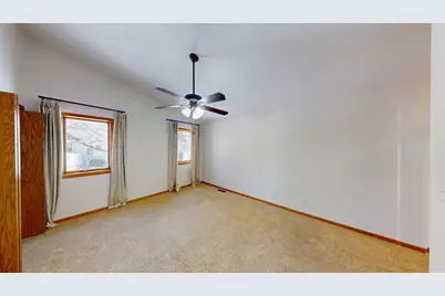 2210 9th Avenue SE, Willmar, MN 56201 - Photo 22