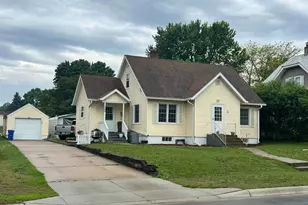 765 Ash St, Dawson, MN 56232 - Photo 2