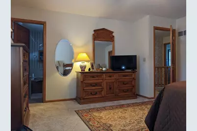 16597 Kenning Road, Eden Prairie, MN 55347 - Photo 34