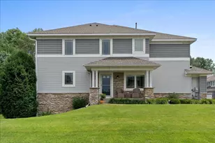 609 Sutherland Dr, Woodbury, MN 55129 - Photo 1