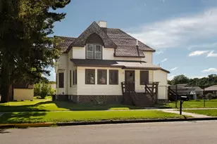 302 S Ellsworth St, Houston, MN 55943 - Photo 1