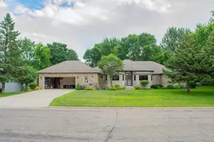727 Melody Ln, Fergus Falls, MN 56537 - Photo 1