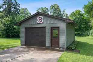 915 Nedvidek St, Cumberland, WI 54829 - Photo 10