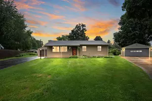 2295 Sierra Dr, White Bear Lake, MN 55110 - Photo 1