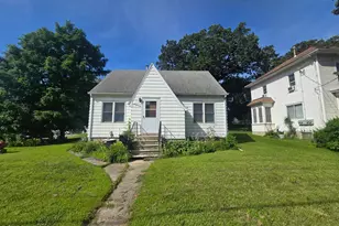 642 Marshall St, Albert Lea, MN 56007 - Photo 1