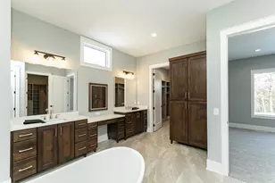 4868 Royal Oaks Circle SW, Rochester, MN 55902 - Photo 32