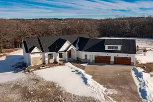 4868 Royal Oaks Circle SW, Rochester, MN 55902 - Photo 4