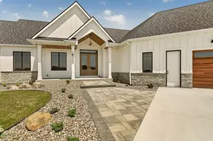 4868 Royal Oaks Circle SW, Rochester, MN 55902 - Photo 2