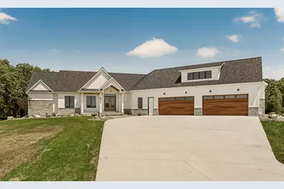4868 Royal Oaks Circle SW, Rochester, MN 55902 - Photo 10