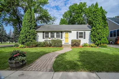 921 16th Street S, Fargo,  58103 - Photo 1