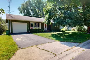 417 Euclid St, Alden, MN 56009 - Photo 1