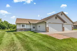 201 Appaloosa Ct, Braham, MN 55006 - Photo 1