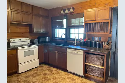 1224 Saint Joseph Avenue, Albert Lea, MN 56007 - Photo 6