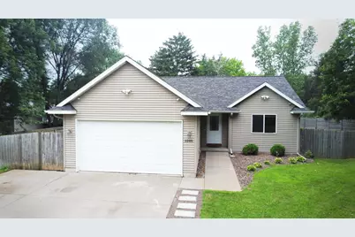 3205 Lilac Street, Eau Claire, WI 54703 - Photo 1