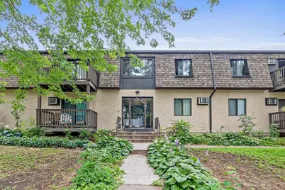 1207 Hewitt Avenue #4, Saint Paul, MN 55104 - Photo 1