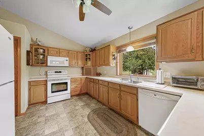 554 Karmil Place, Gaylord, MN 55334 - Photo 14