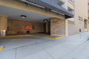 66 9th St E, Saint Paul, MN 55101 - Photo 50