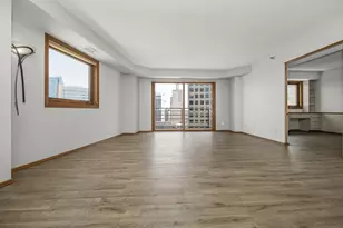 66 9th St E, Saint Paul, MN 55101 - Photo 12