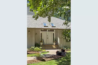 882 Willow Ridge 1, Hudson, WI 54016 - Photo 2