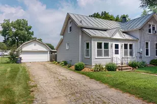 20054 W Mill Rd, Galesville, WI 54630 - Photo 1