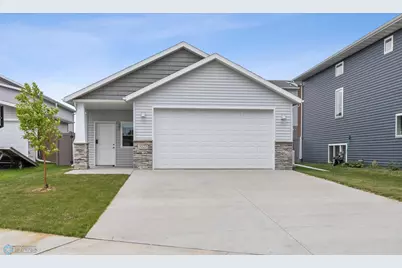 3222 10th Street N, Fargo, ND 58102 - Photo 1