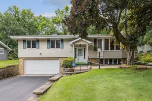 832 Parker Ave, Roseville, MN 55113 - Photo 1