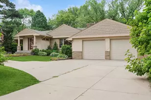 2280 Highway 36 W, Roseville, MN 55113 - Photo 1