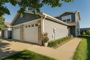 587 Pointe Ct SW, Rochester, MN 55902 - Photo 1